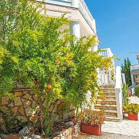 Agios Sostis Village 4*