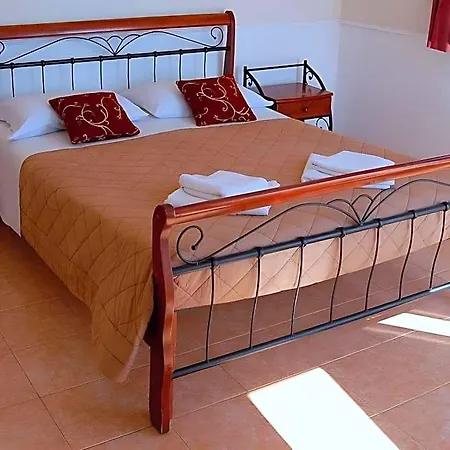 Agios Sostis Village فندق 4*