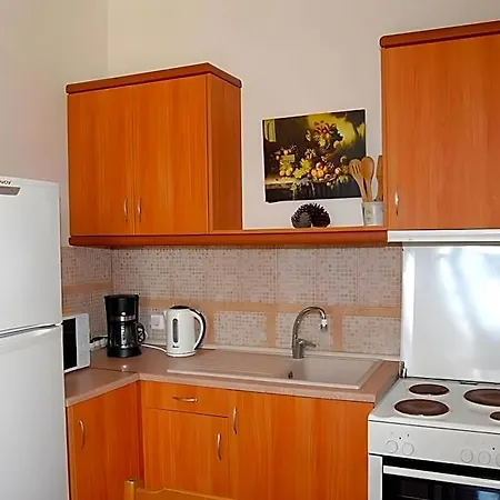 Agios Sostis Village فندق 4*